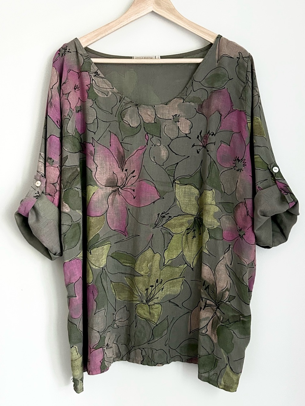 Stella Martini 100% Linen Khaki/Olive Floral Blouse with pink accents, Size 2X